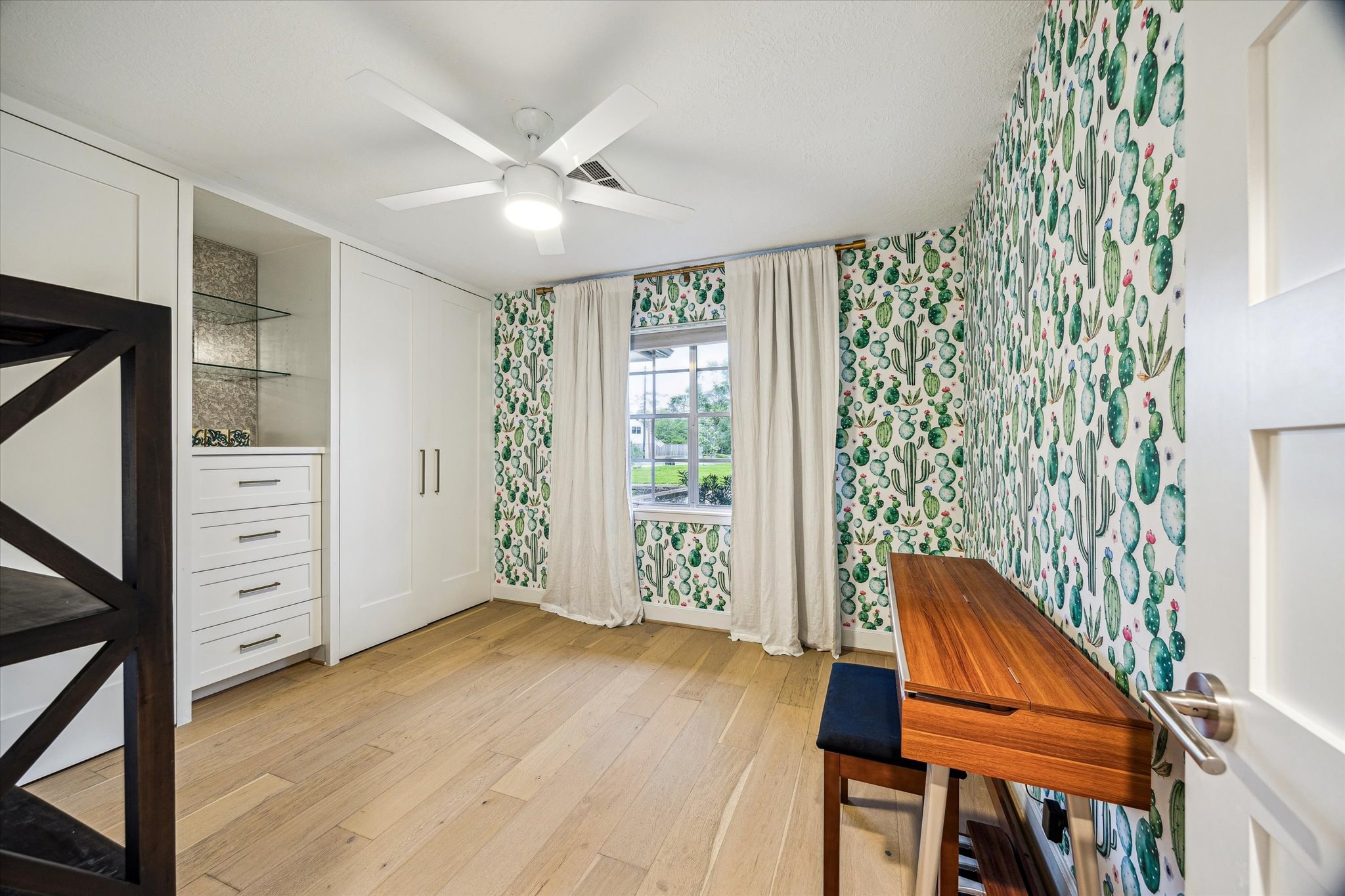Primary bath — marble counters
